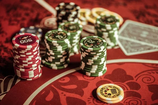 Togel Online draw interface on tayang4d showing active draws and result history